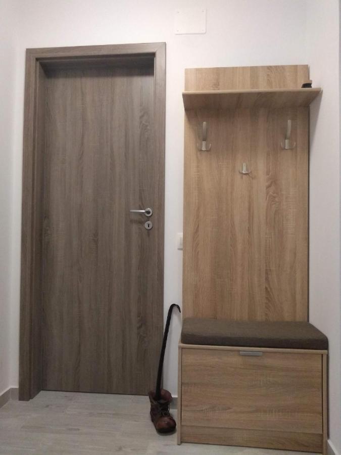 Casa Unchiu' Apartment Brasov Bagian luar foto
